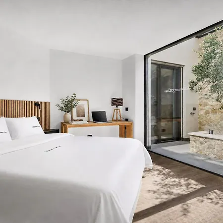 Appartamento Salvatorehomes - Casa Serenia - Ultra Luxury Duplex In The Heart Of With Dream Garden & Direct Infinity Pool Access *
